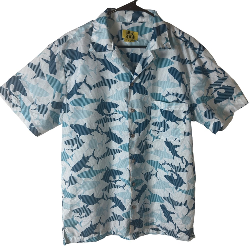 Sun Surfer Shark Hawaiian Button Down Shirt Blue White Mens Medium Beach Summer‎